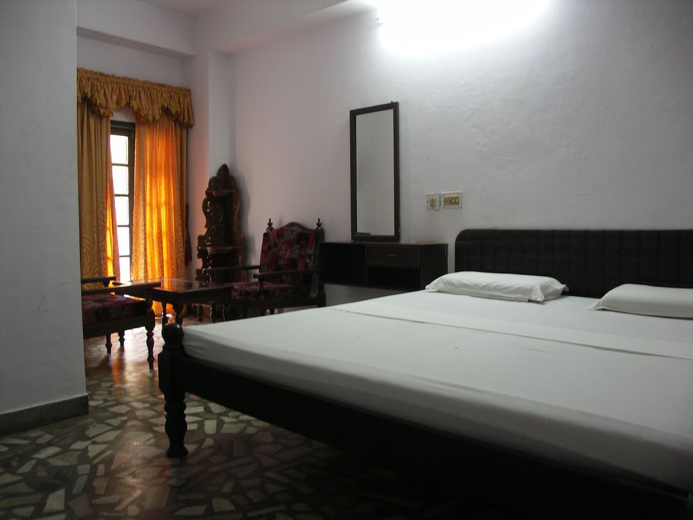 Hotel Park Avenue Kochi Room photo