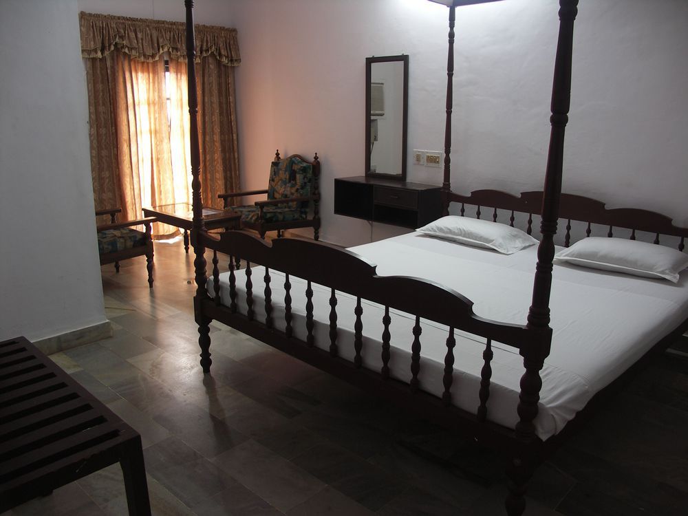 Hotel Park Avenue Kochi Room photo